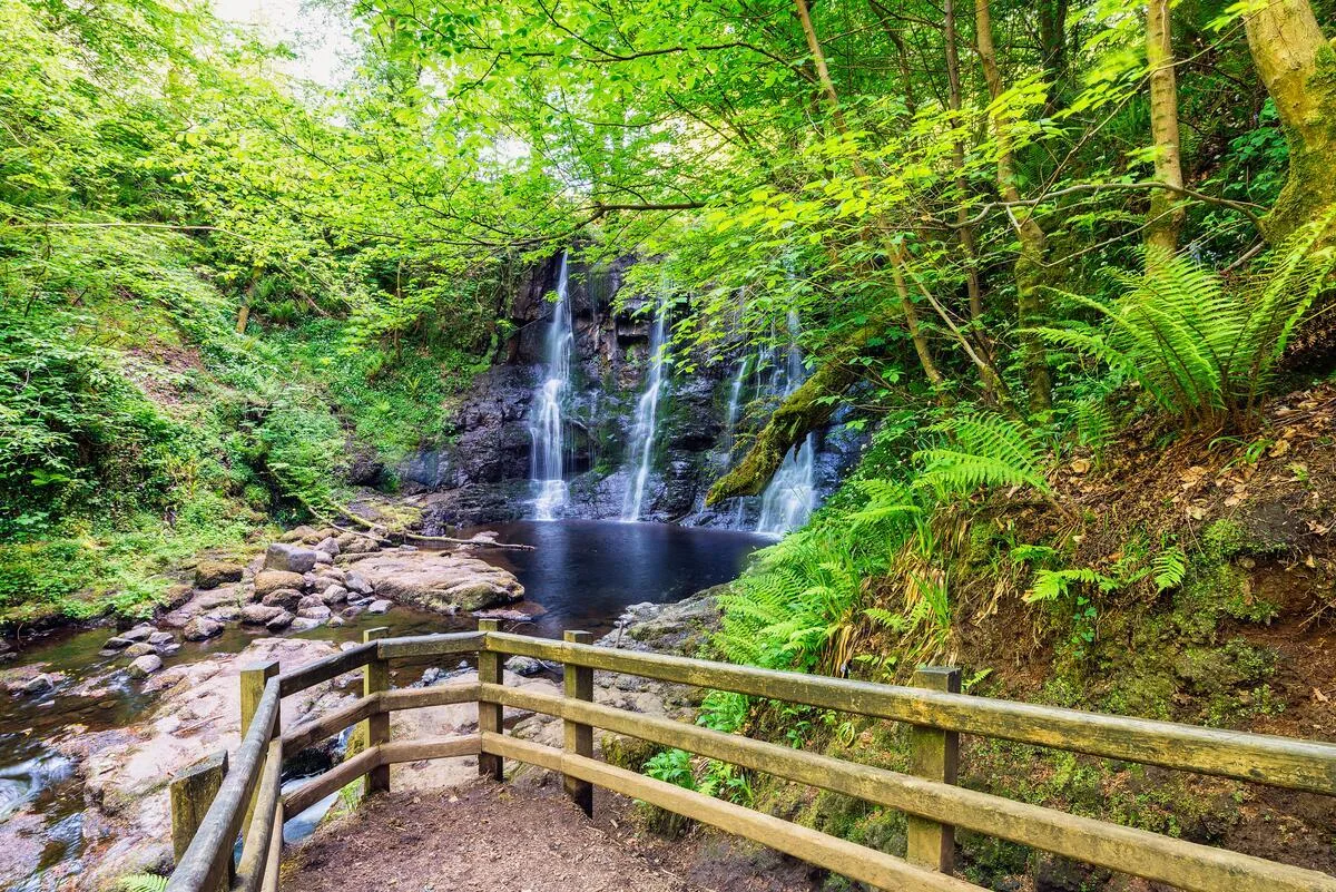 Glens of Antrim Walking Guide: Nine Valleys in Northern Ireland