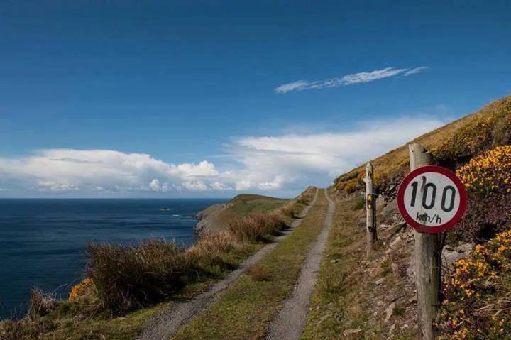 Traveling to Ireland Guide: Complete Walking Holiday Logistics