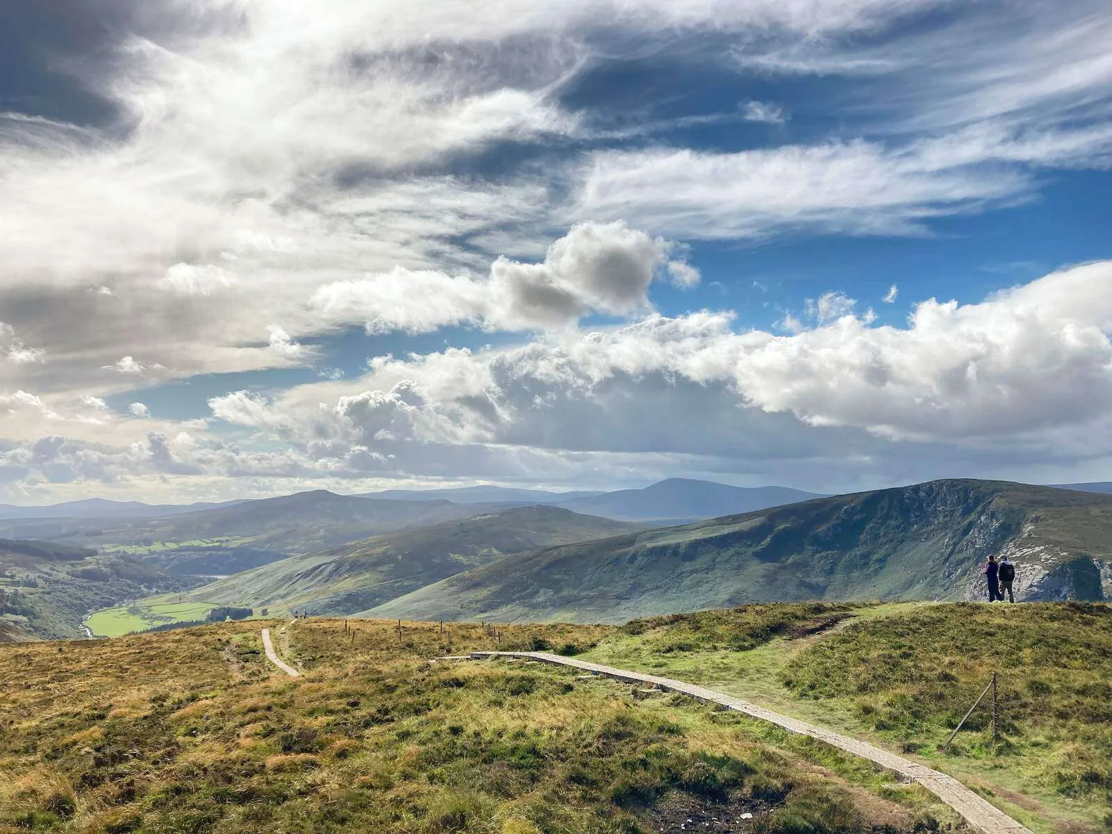 Budget Hiking Trails Ireland: 12 Stunning Trails Under €10