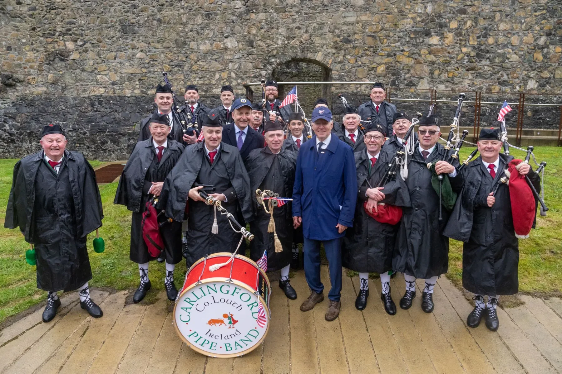 President+Biden+And+Carlingford+Pipe+Band+ 1920w