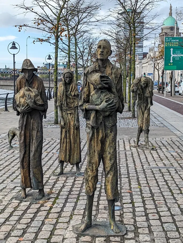Famine Memorial, Dublin Custom House Quays
